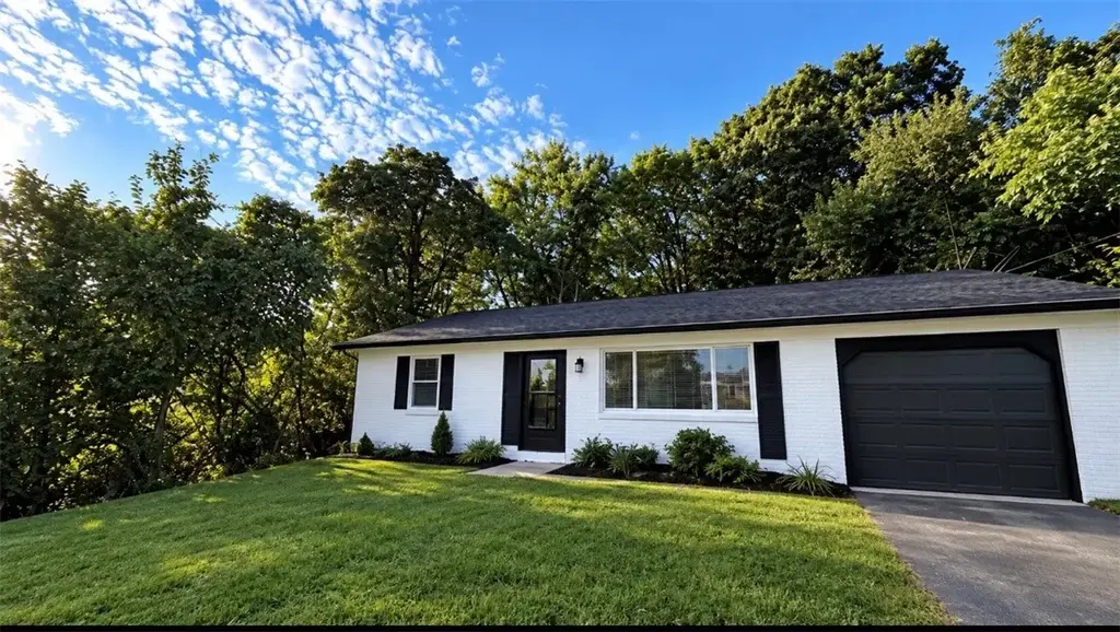 410 Cowan Drive , Elizabeth Twp/Boro
