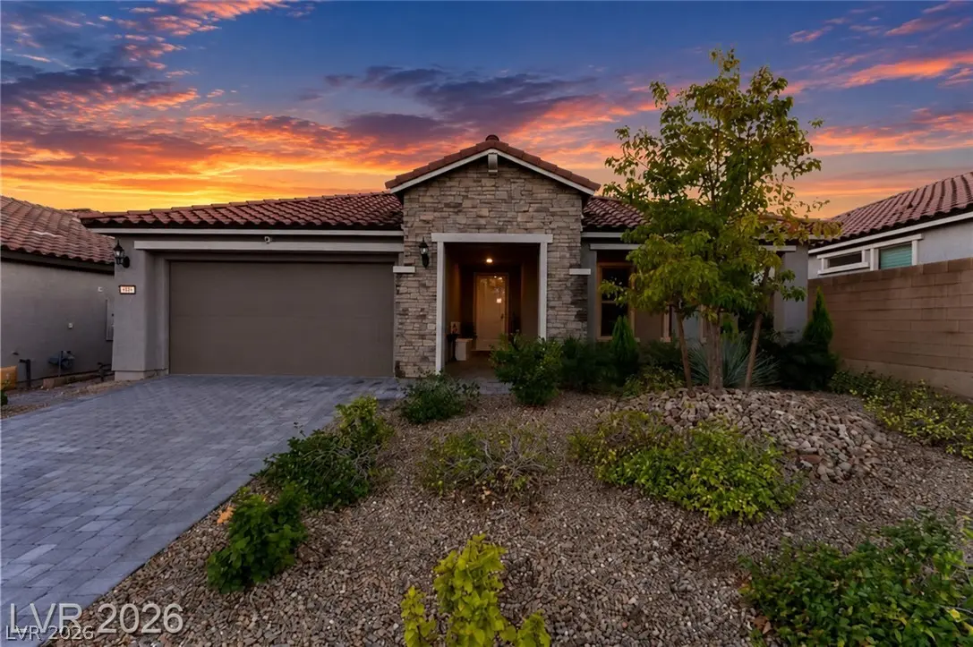9985 Blackbark Court, Las Vegas