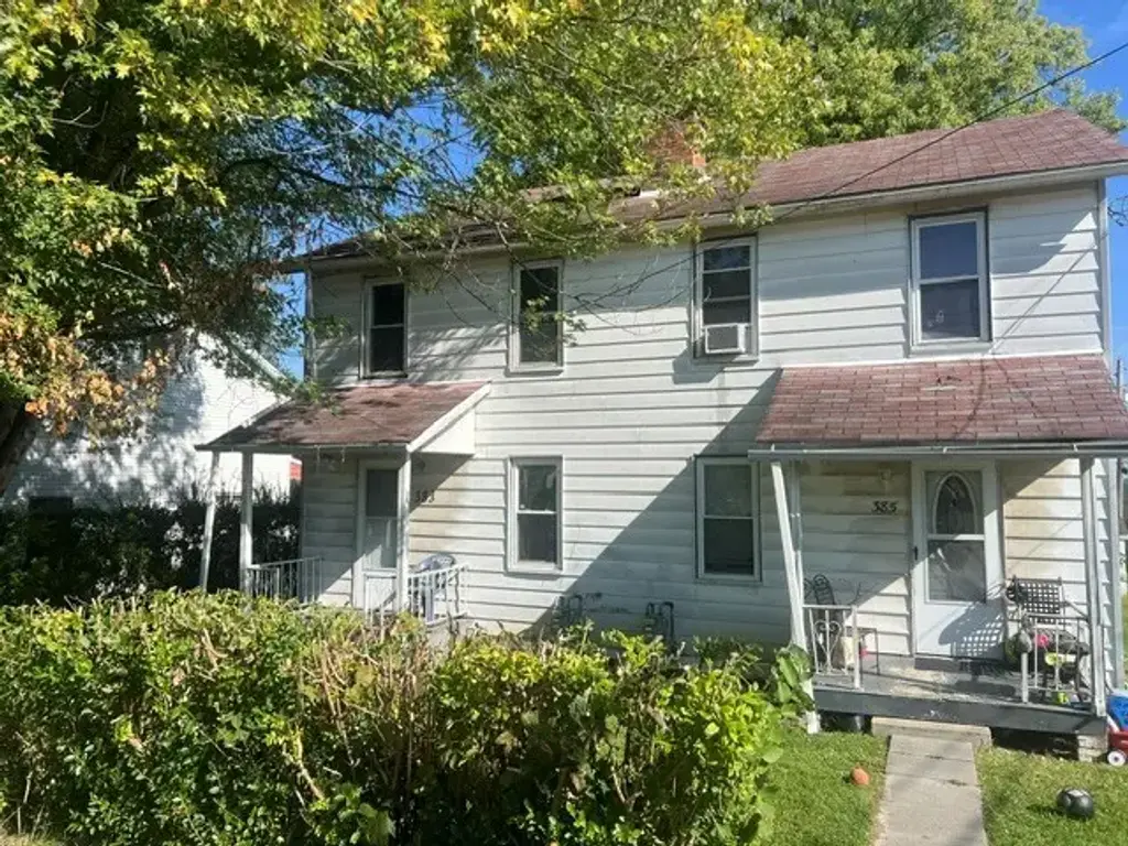 383-385 First, Cecil