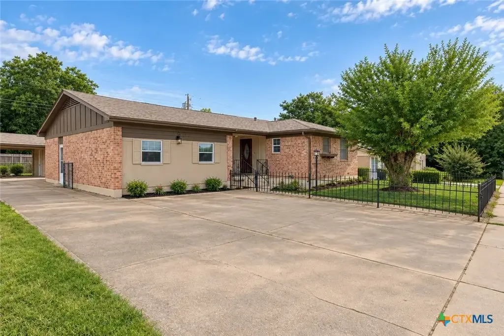 1007 Illinois Avenue, Killeen