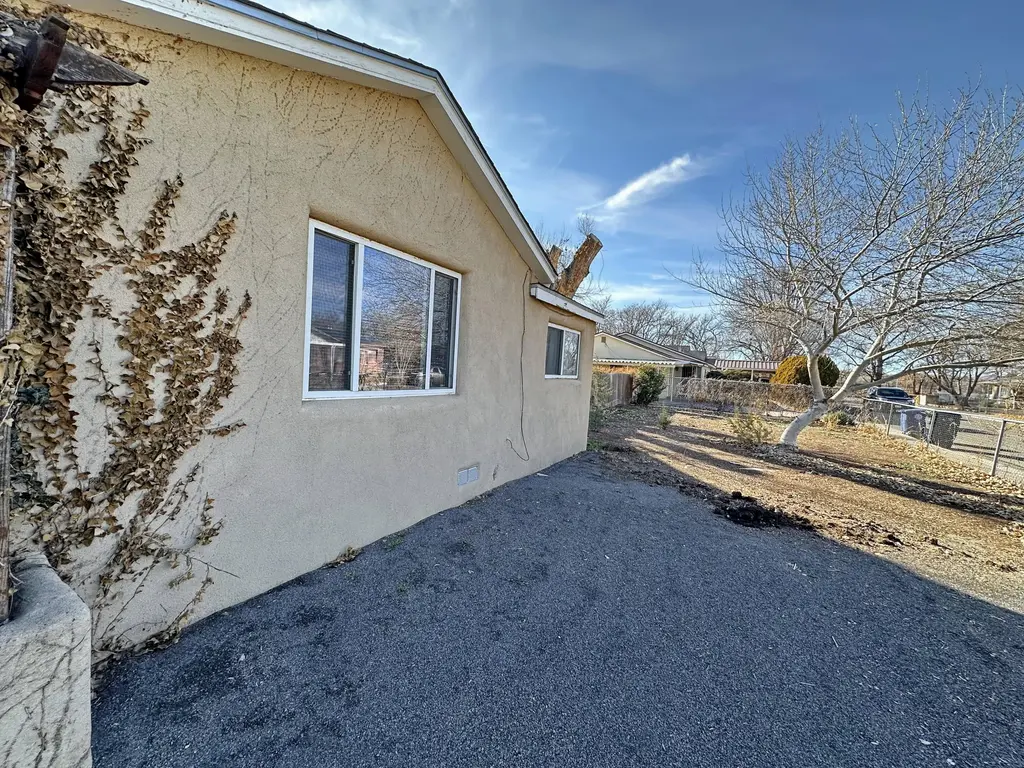 2620 Marble Avenue Nw, Albuquerque