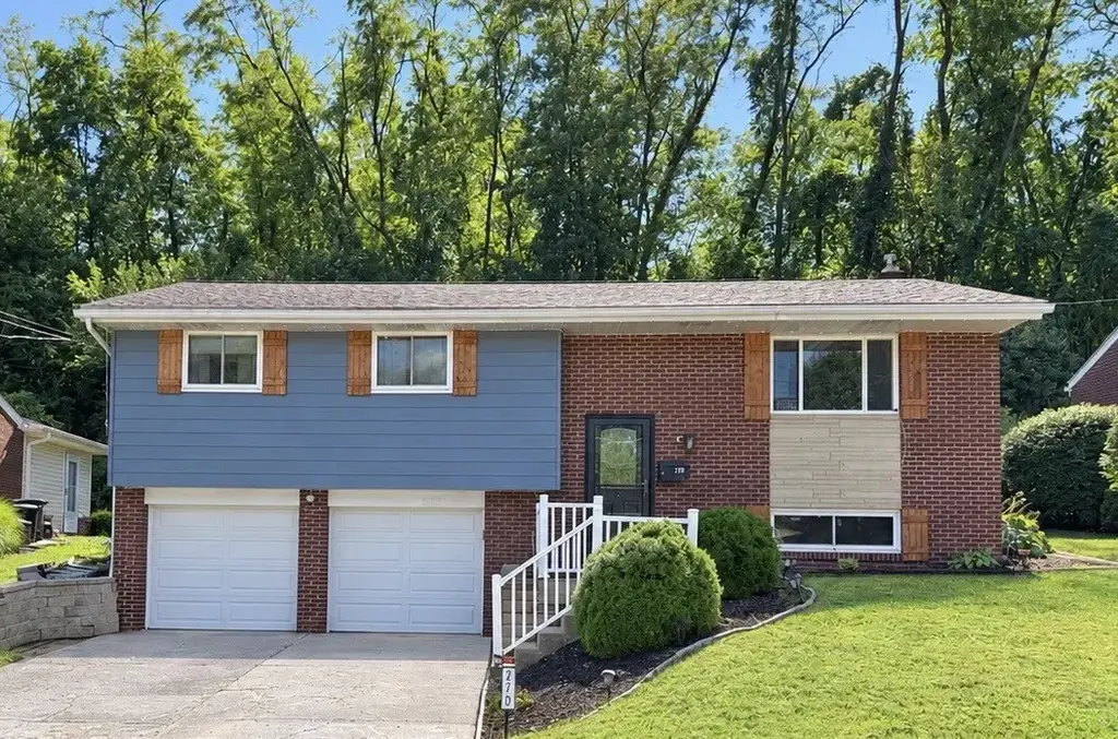 270 Castle Drive , West Mifflin