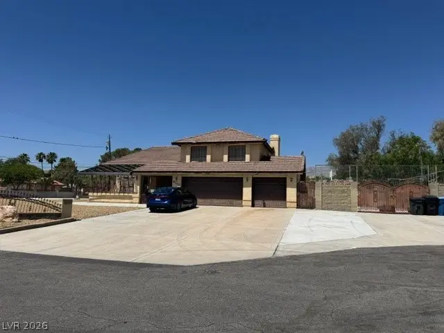 8740 W Hammer Lane, Las Vegas