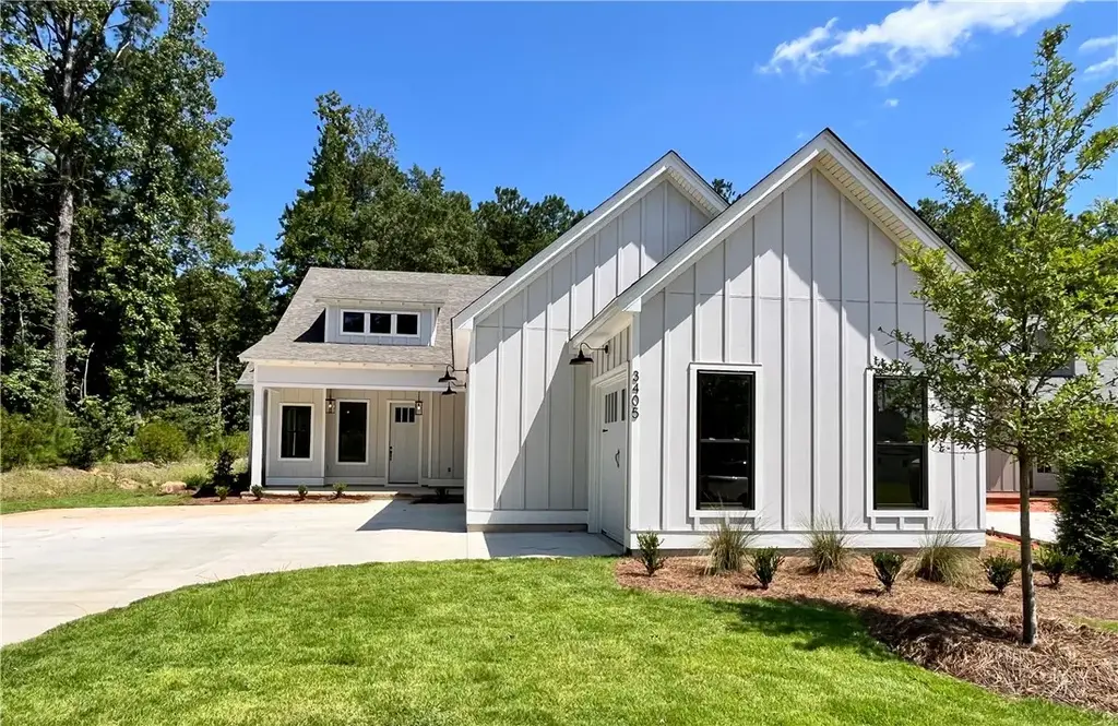 3405 Golden Eagle Ln, Opelika