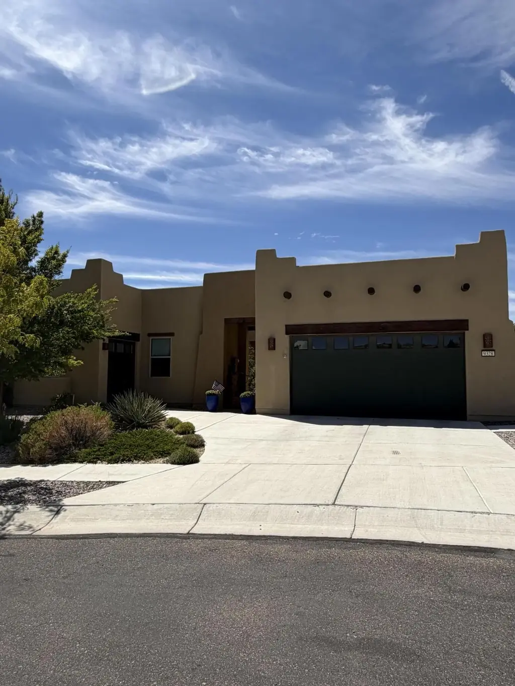 9328 Wind Caves Way Nw, Albuquerque