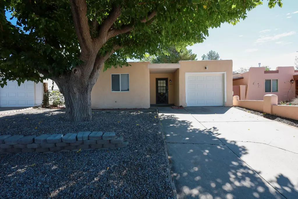 620 Mountain View Avenue Ne, Albuquerque