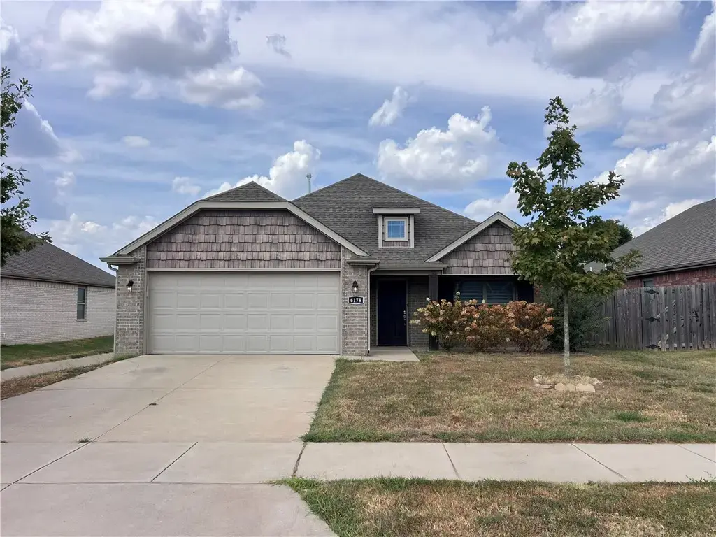 6178 W Limerick Way, Fayetteville