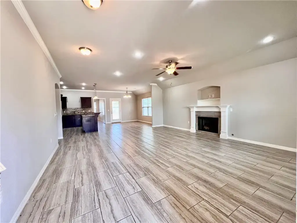 6178 W Limerick Way, Fayetteville