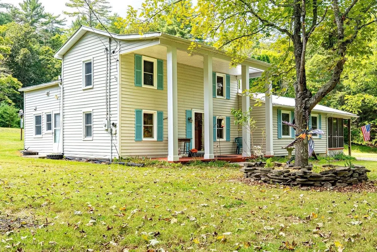 916 Moyers Ln, Mathias