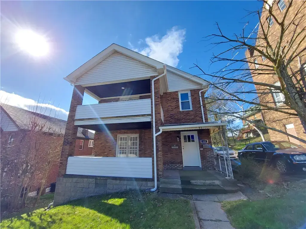 100 Catskill Avenue , Brentwood