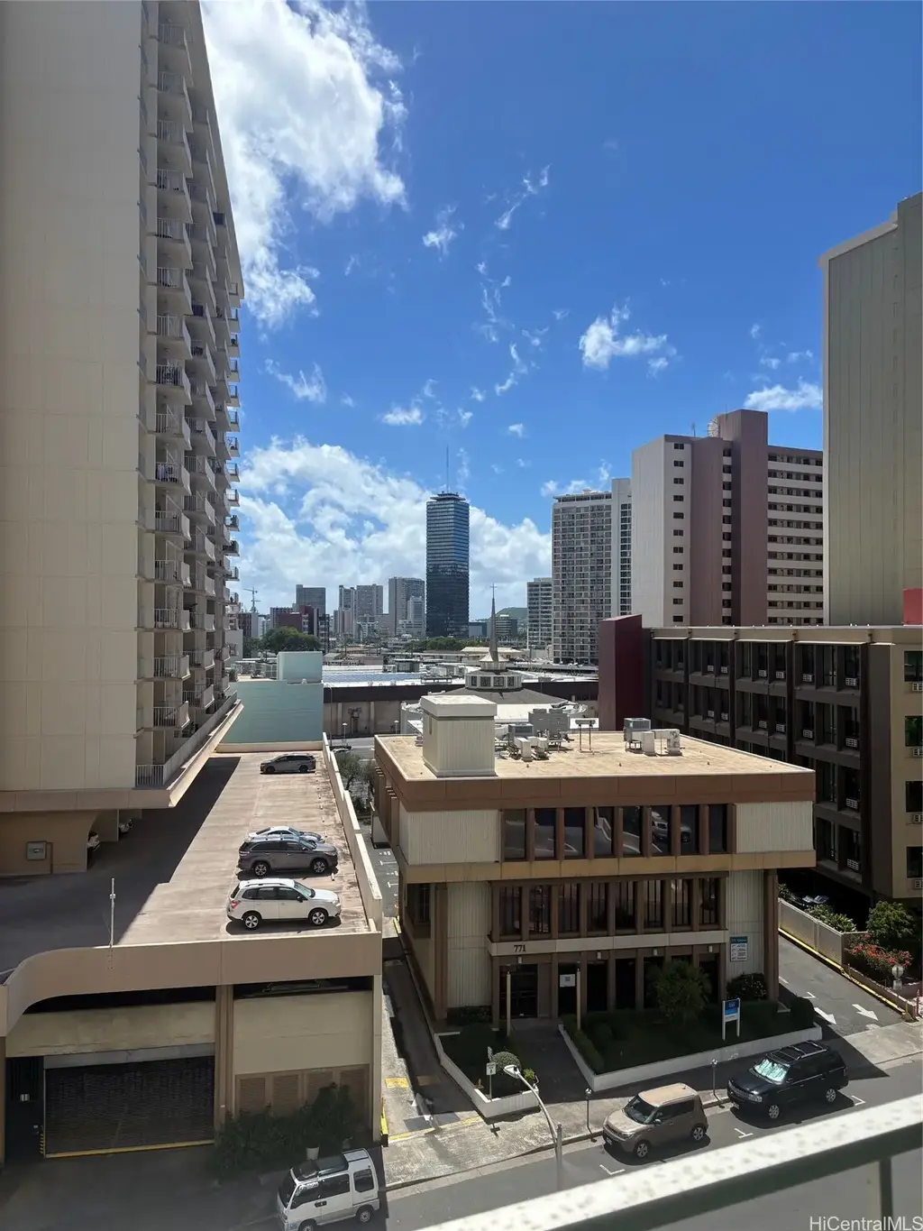 780 Amana Street # 605, Honolulu