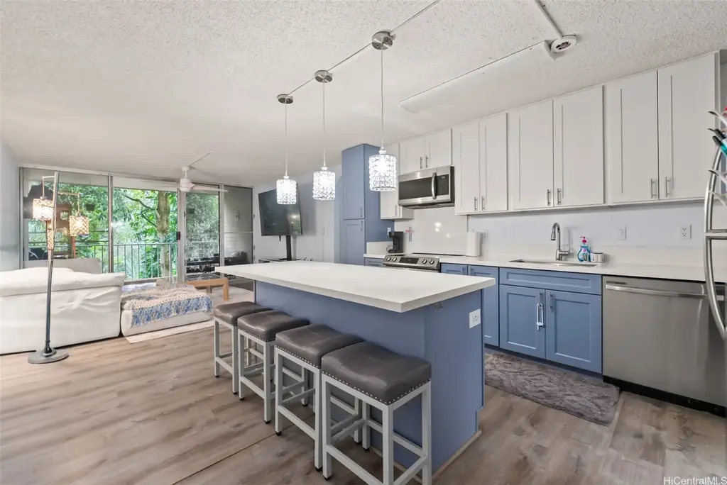 (unit #c303) 95-269 Waikalani Drive, Mililani