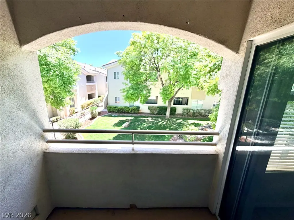 1420 Red Crest Lane 203, Las Vegas