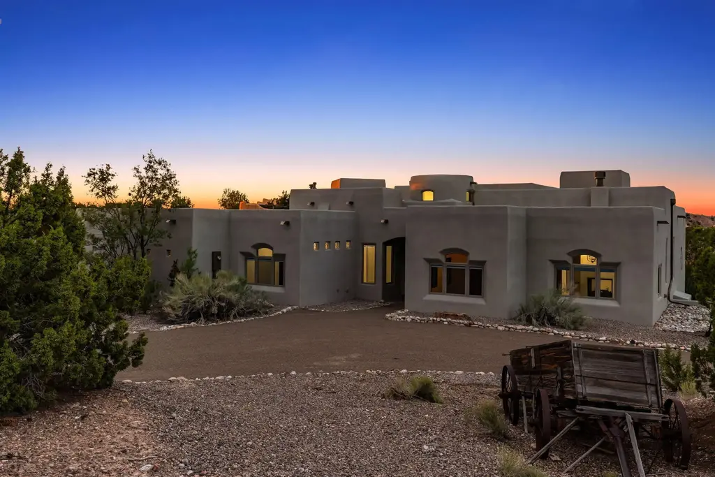 35 Calle Del Norte, Placitas
