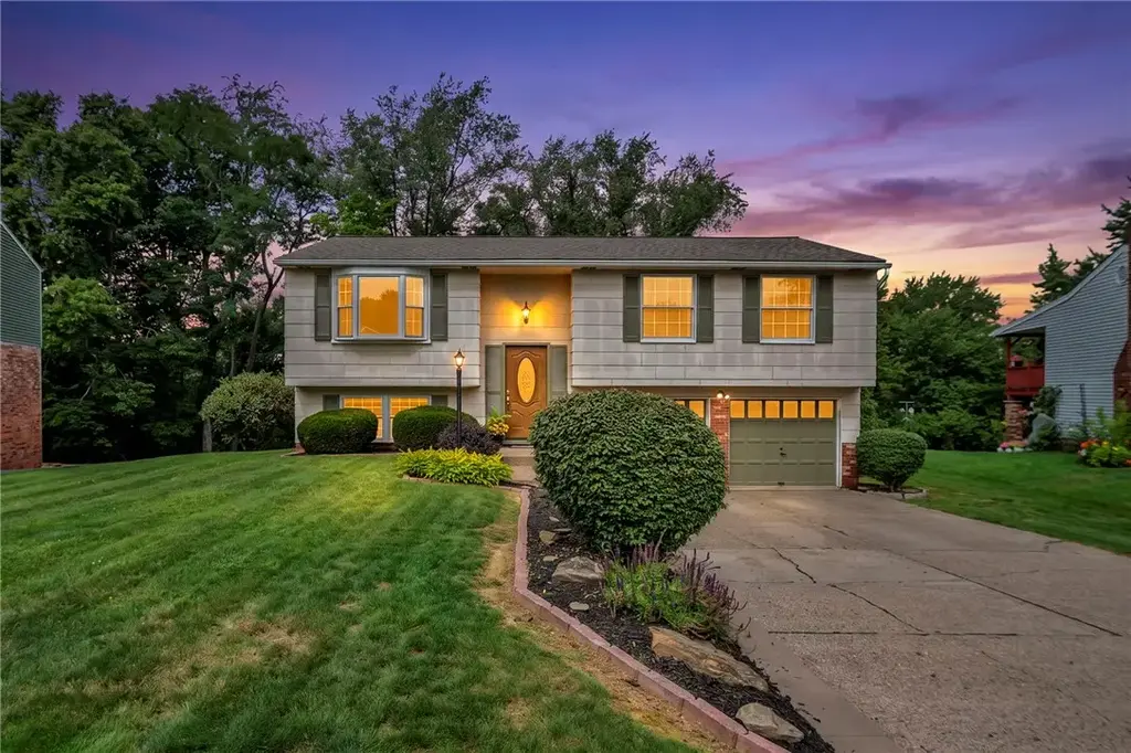 121 Pinehurst Drive , Freedom