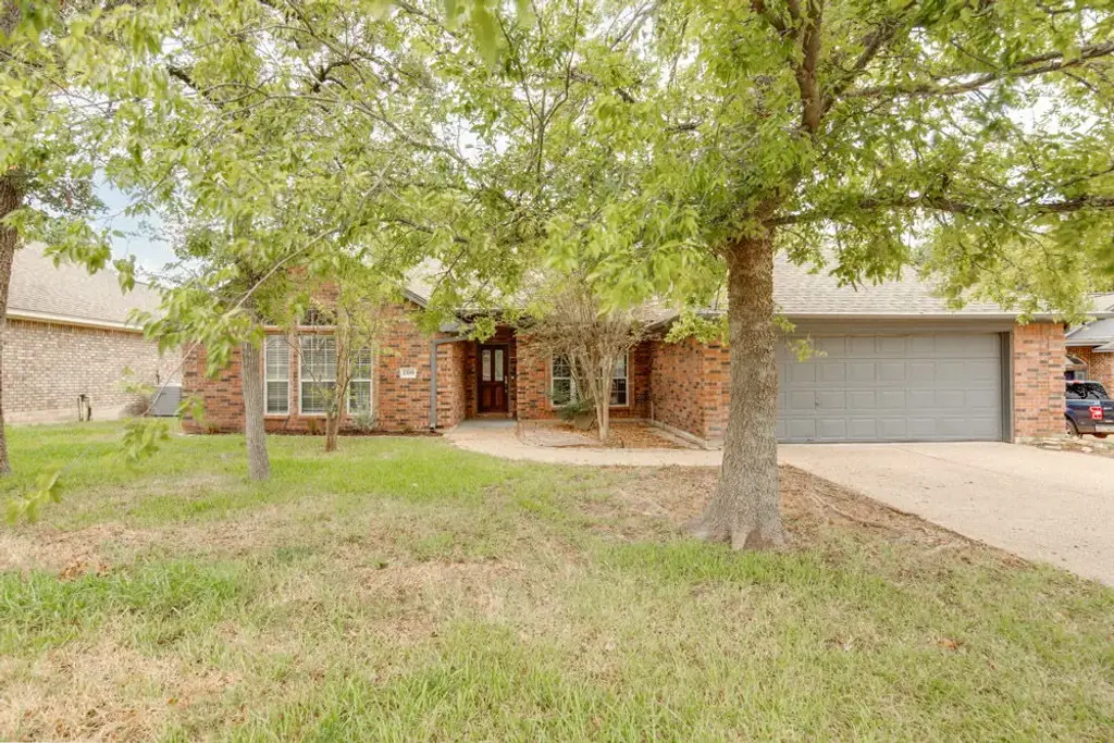 2309 N Pioneer Trail, Bryan