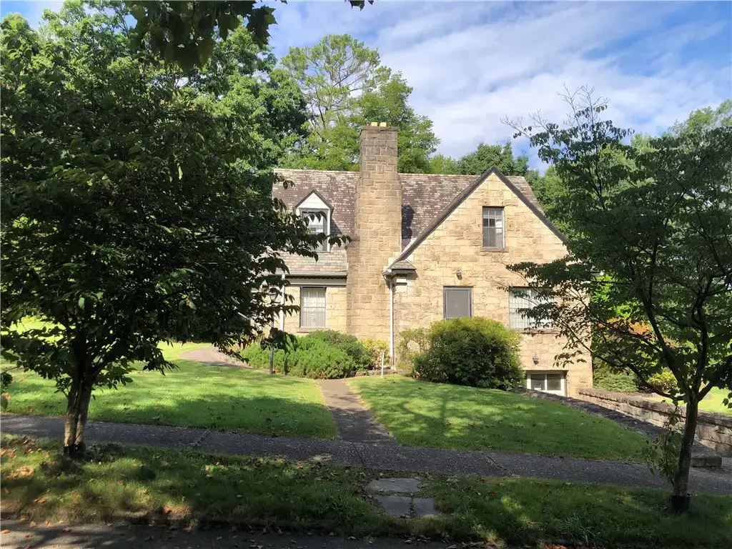 51 Linden Place , Uniontown
