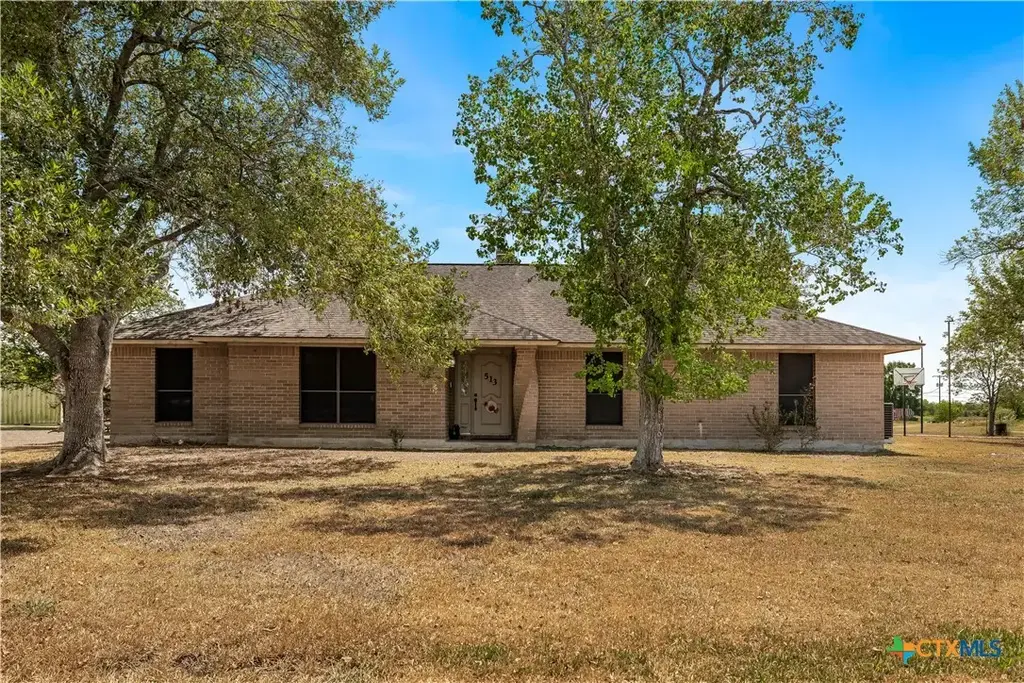 513 Bambi Drive, Victoria