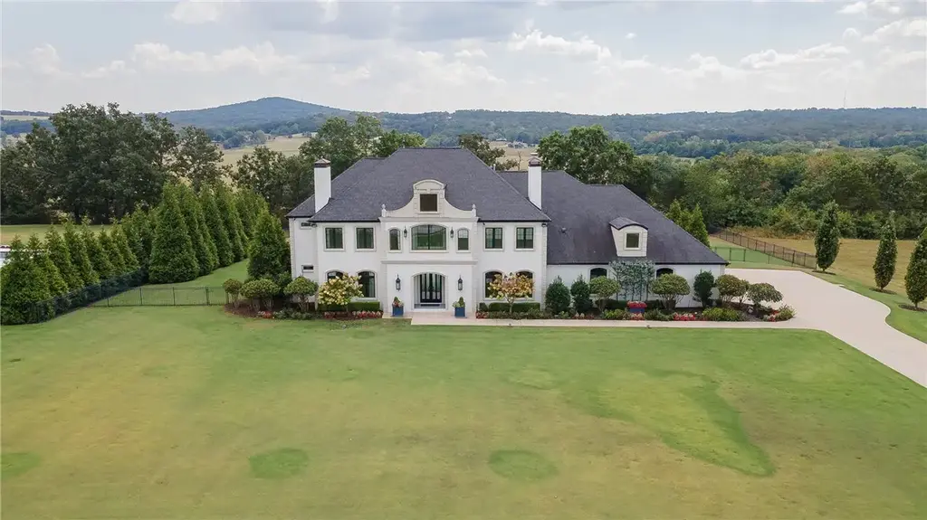 2607 Riverfront Lane, Fayetteville
