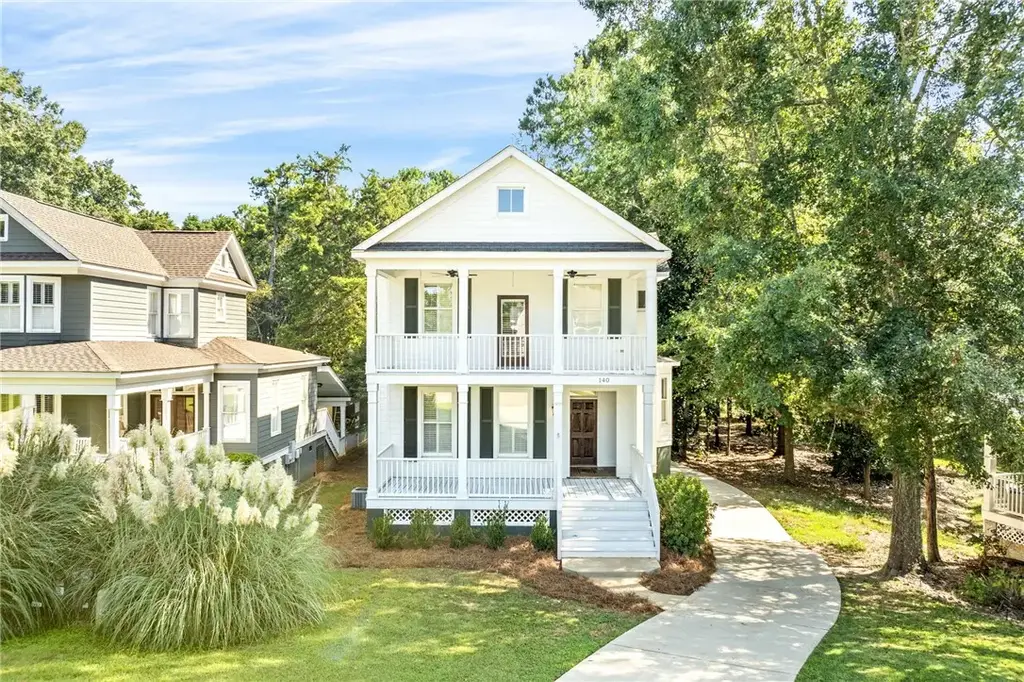 140 Carolina Ct, Auburn