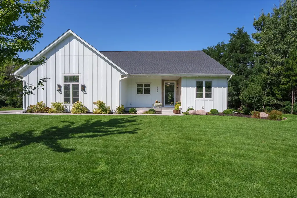 622 Stelter Lane, Chippewa Falls