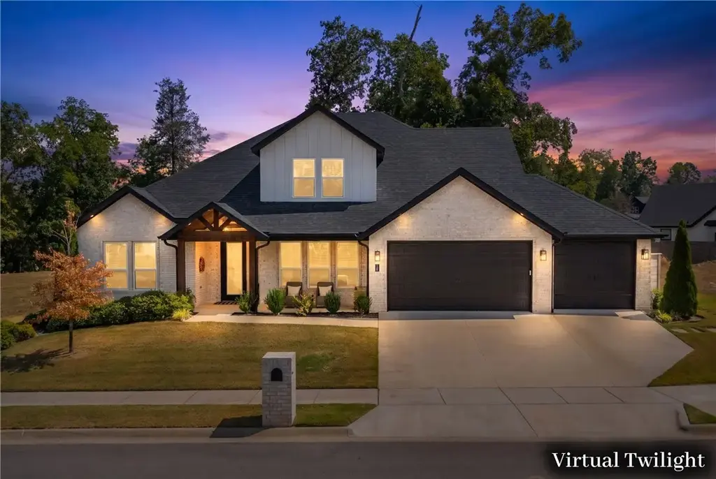 109 Sw Autumn Hills Road, Bentonville