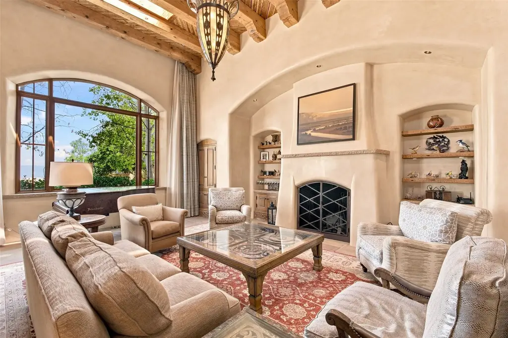 54 Honeysuckle Circle, Santa Fe