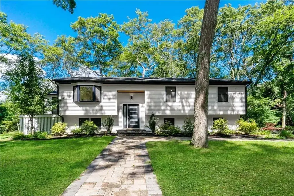 433 Gravelly Hill Rd, South Kingstown