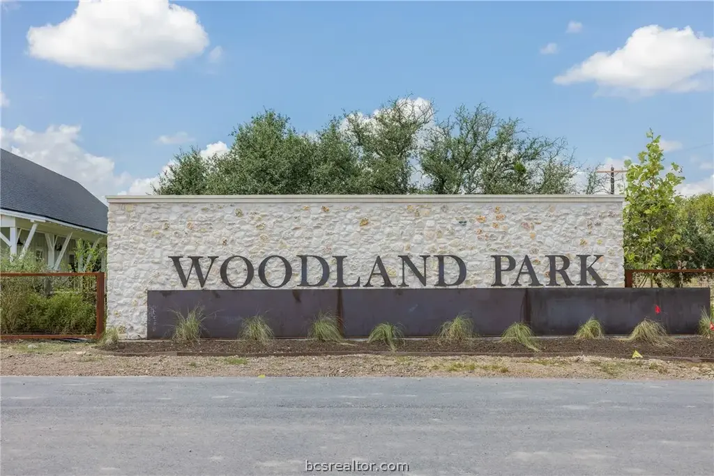 5432 Woodland Park Drive, College Station