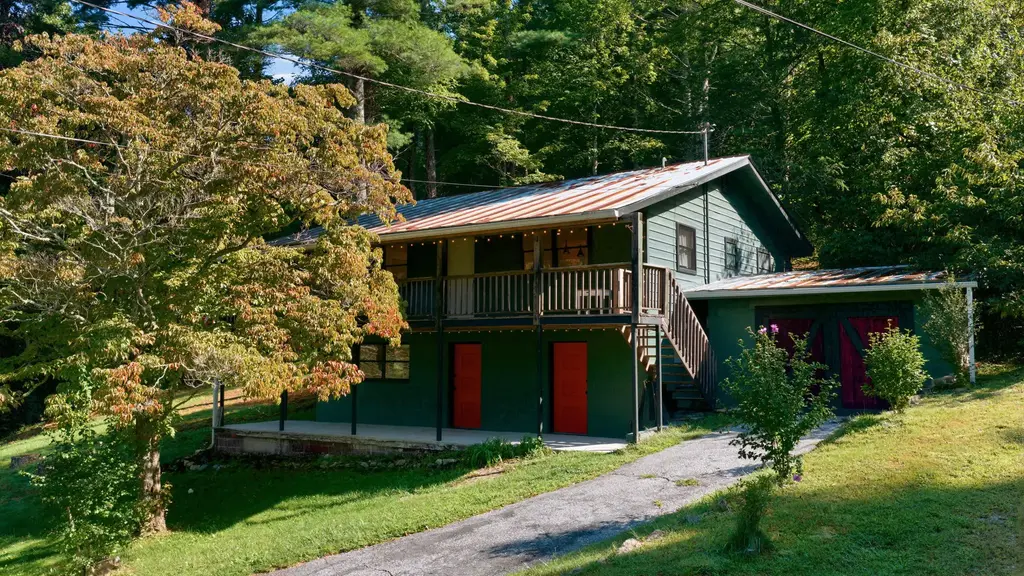 165 Sage Circle, Glenville
