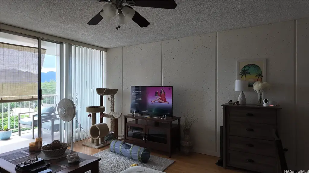 (unit #d803) 95-061 Waikalani Drive, Mililani