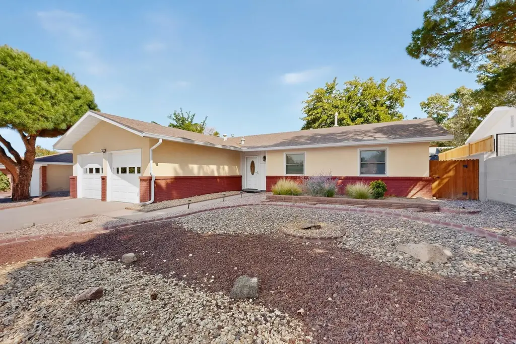 6509 Colleen Avenue Ne, Albuquerque