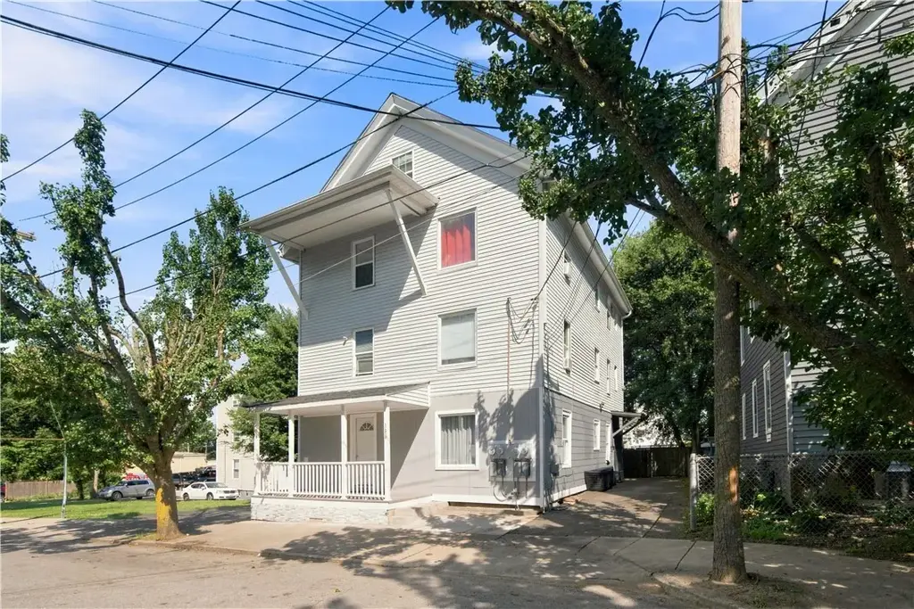 189 Magill St, Pawtucket
