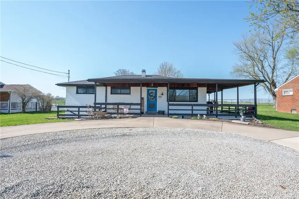 5371 Pleasant Unity Road , Unity 