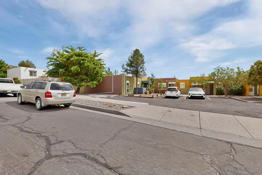 1116 Nakomis Drive Ne, Albuquerque