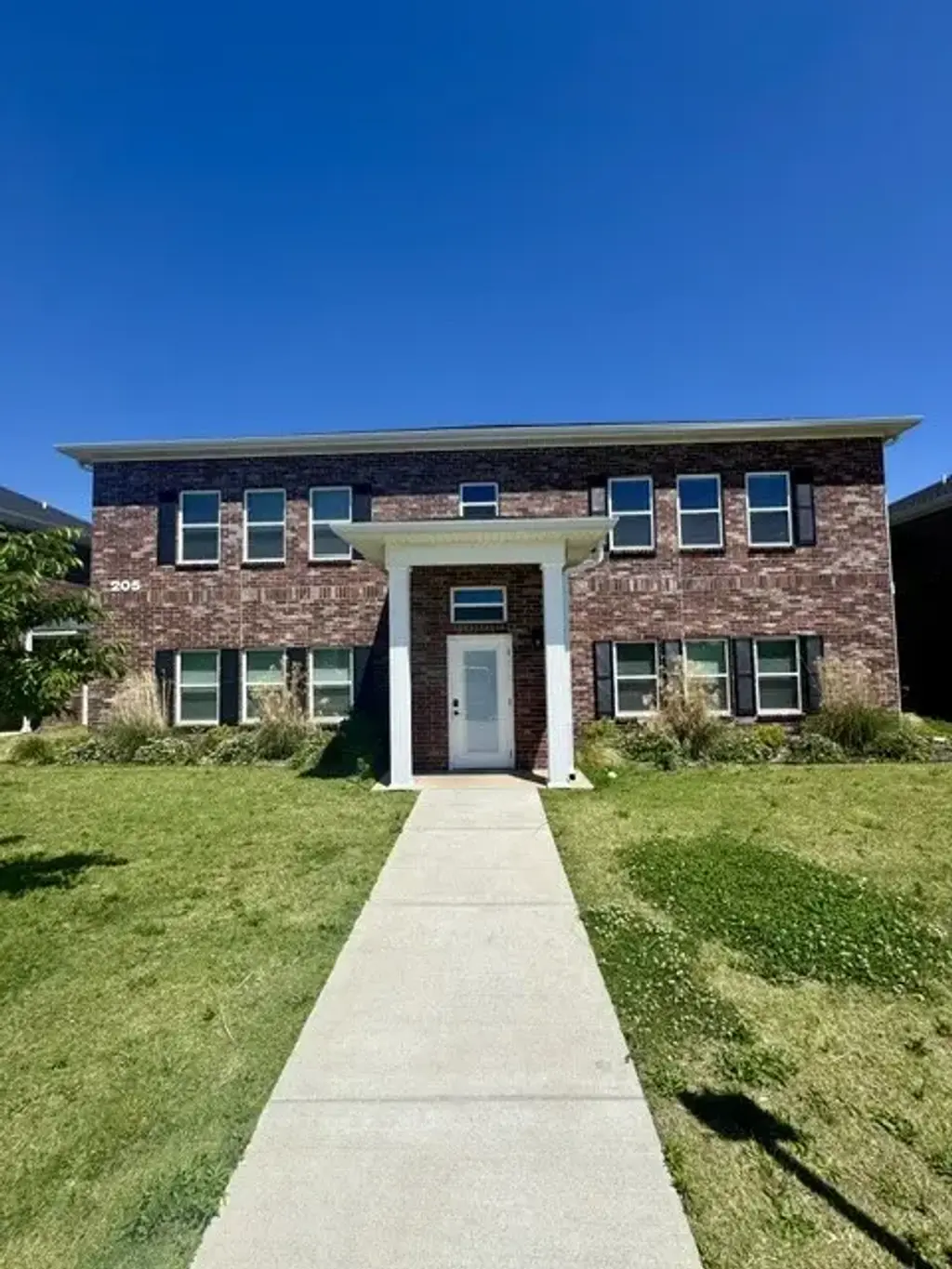 403 N 13th Street 201, Rogers