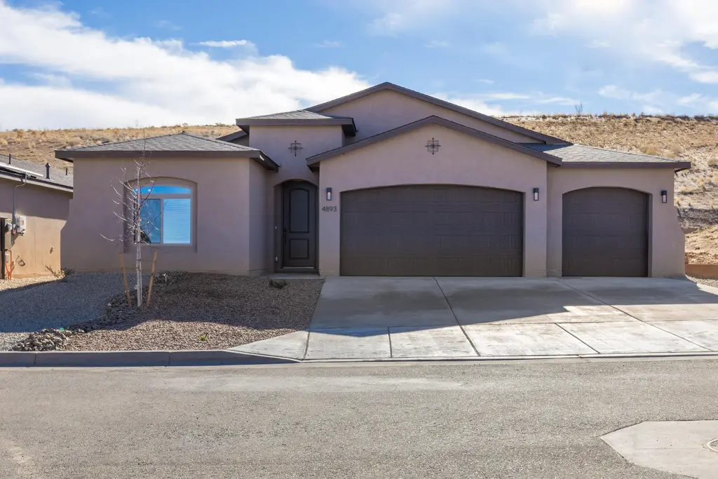 4893 Osha Peak Street Sw, Los Lunas