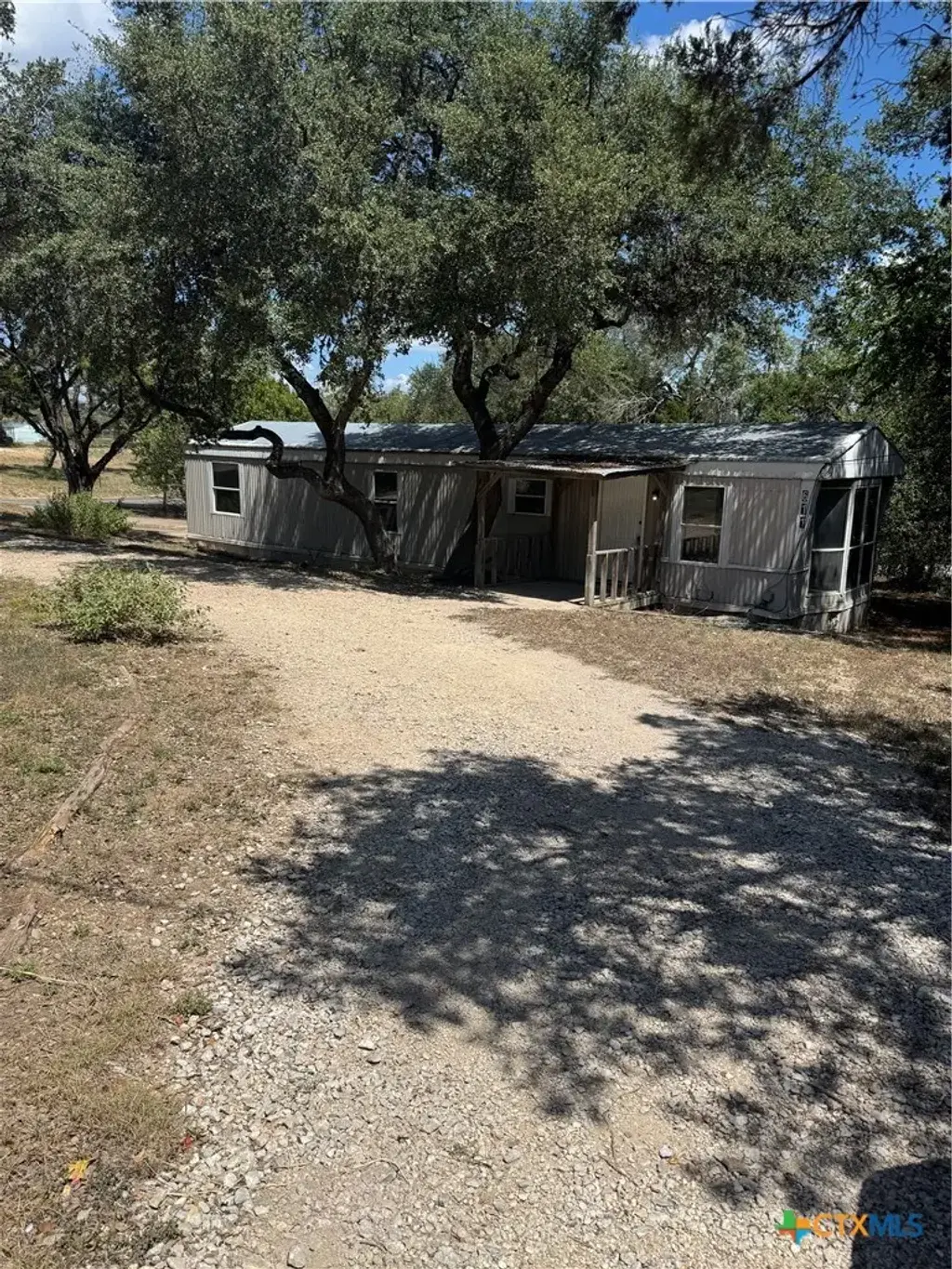 611 Flintstone Drive, Canyon Lake