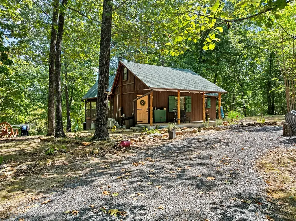696 Spirit Drive, St Joe