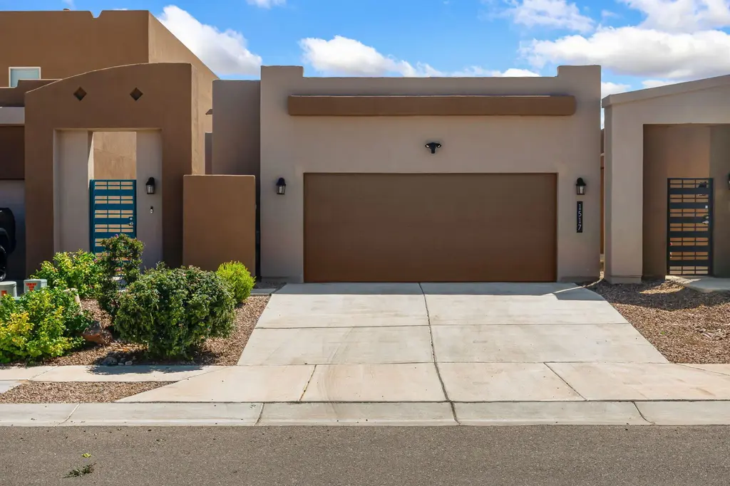 1517 Tierra Verde Loop Nw, Los Lunas