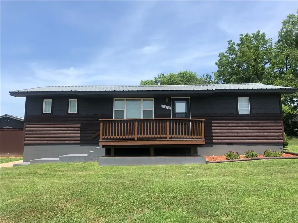 1415 Gentry Boulevard, Gentry