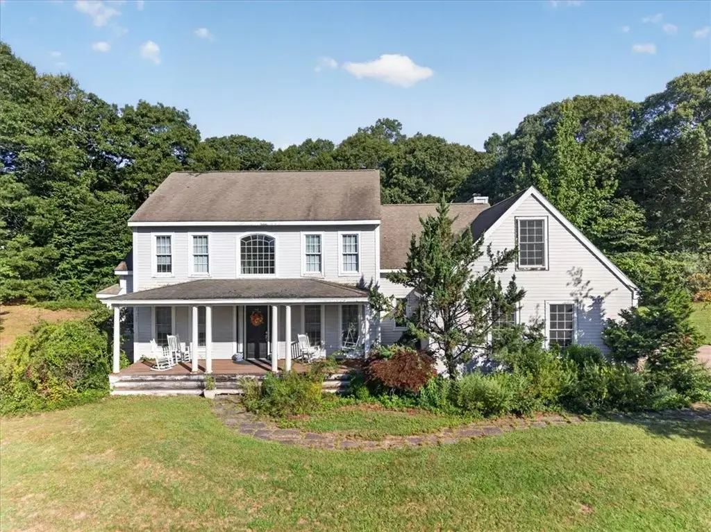 11 Seabury Dr, Westerly
