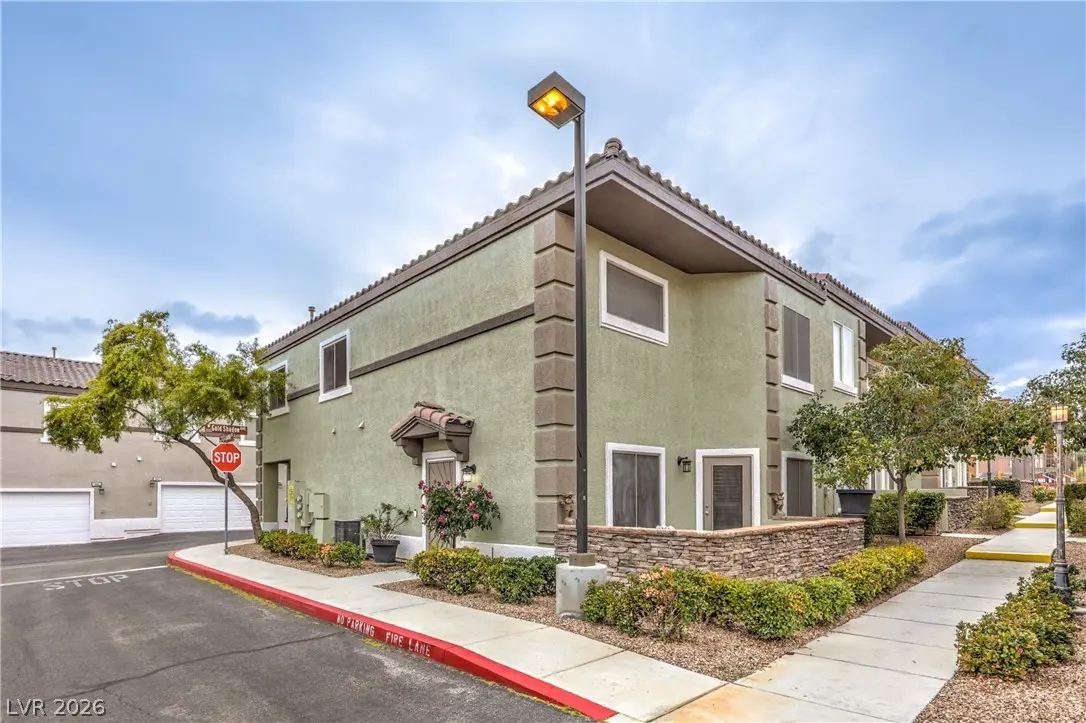 10450 Gold Shadow Avenue, Las Vegas