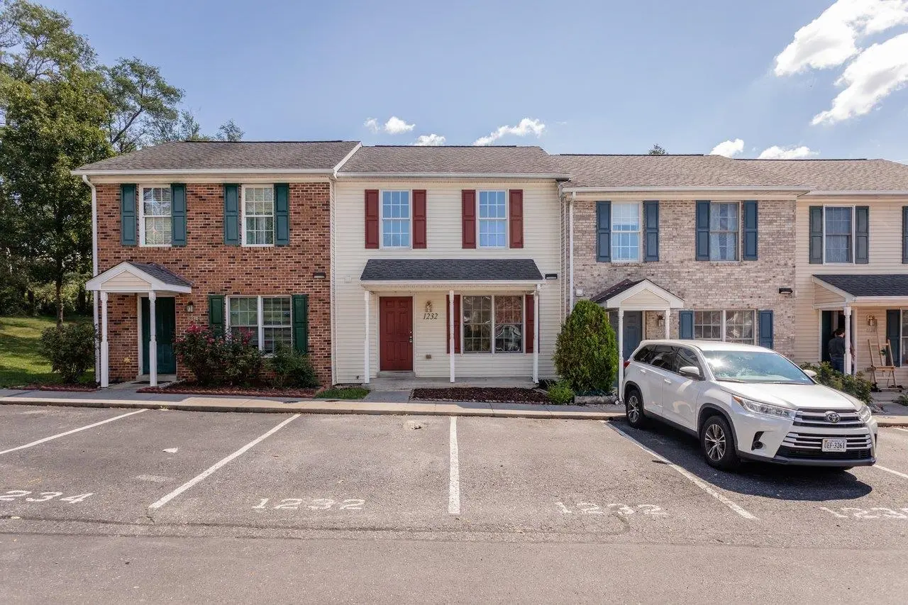 1232 Commercial Ct, Harrisonburg