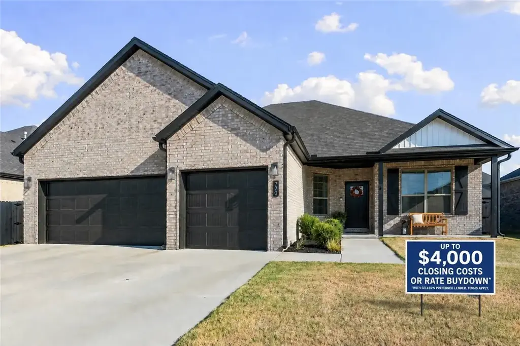 770 Merryfield Street, Bentonville