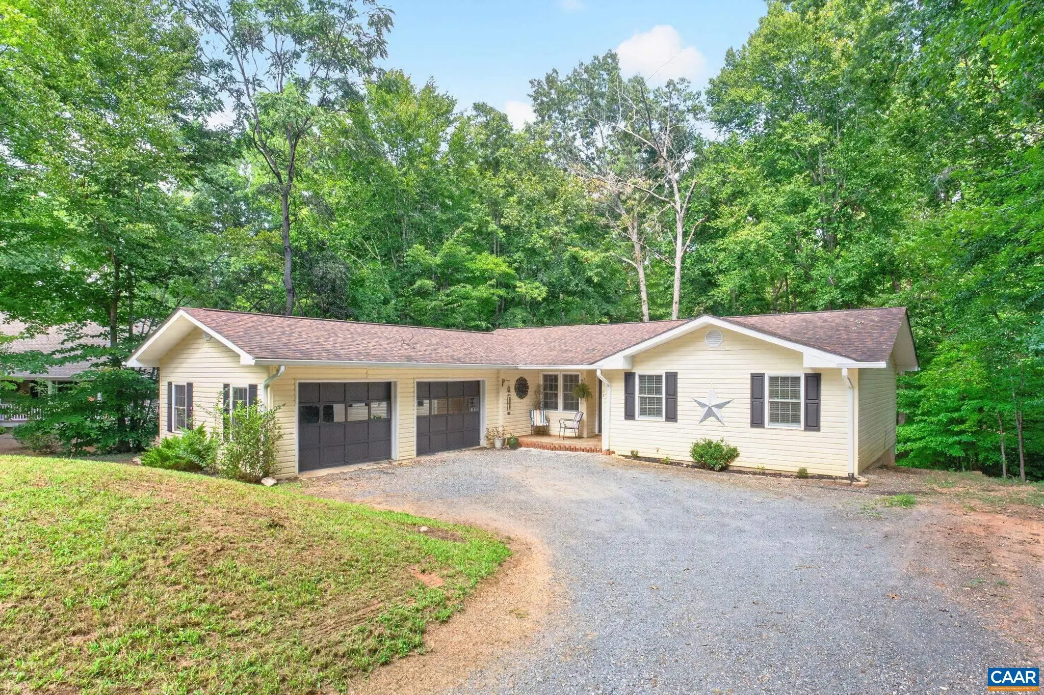 13 Horseback Ln, Palmyra