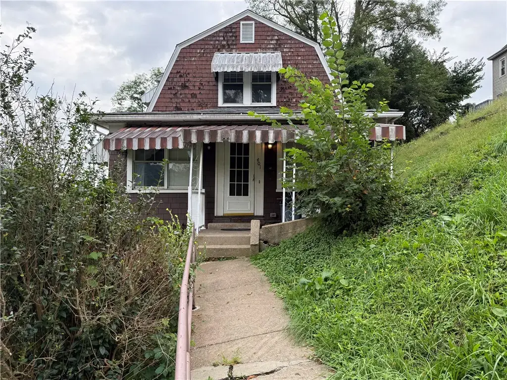 401 3rd Street , Monongahela