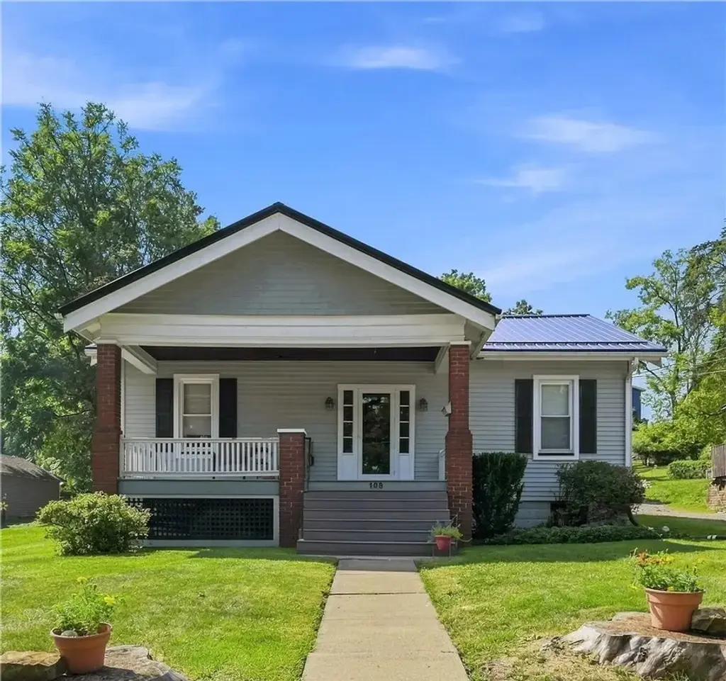 108 Reel Avenue , Ross