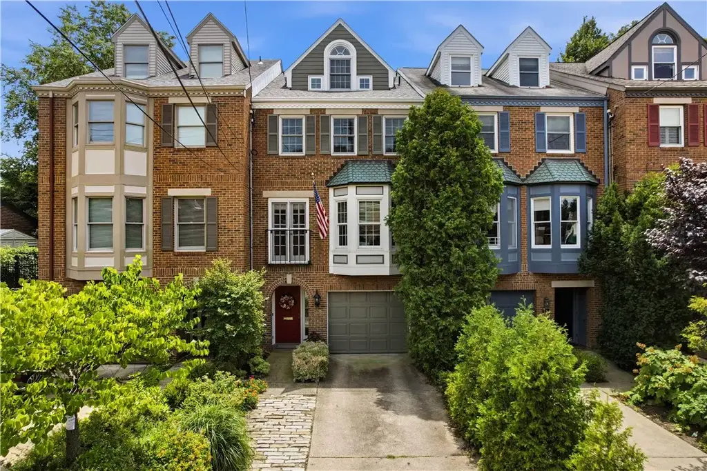 4722 Bayard Street, Shadyside