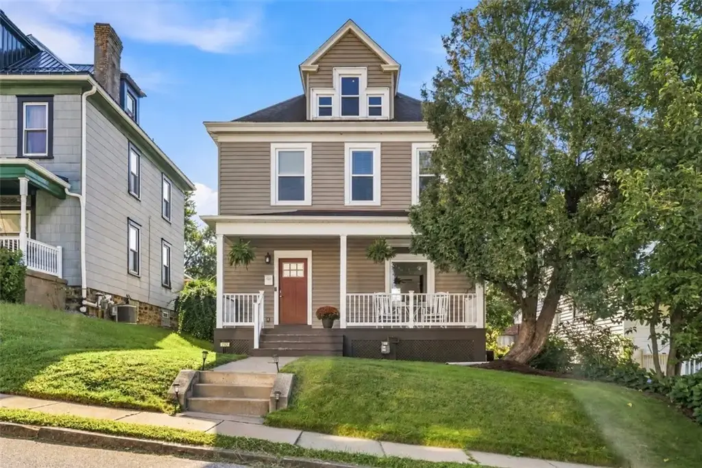 232 Chestnut Street , Avalon